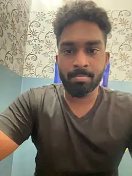 Snapshot of Handsomehunk_4U chatting on 12-08-24, 07:58 Handsomehunk 4U online show from 12-08-24, 07:58