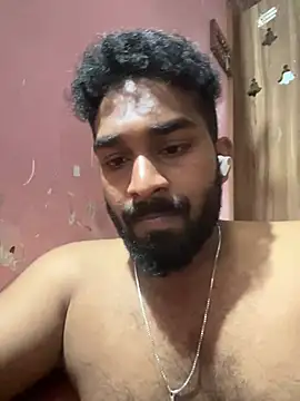 Snapshot of Handsomehunk_4U chatting on 12-14-24, 07:14 Handsomehunk 4U online show from 12-14-24, 07:14