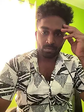 Snapshot of Handsomehunk_4U chatting on 02-12-25, 04:54 Handsomehunk 4U online show from 02-12-25, 04:54