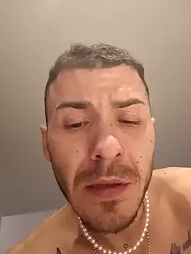 Snapshot of BenDover313OF chatting on 02-21-25, 03:45 BenDover313OF online show from 02-21-25, 03:45