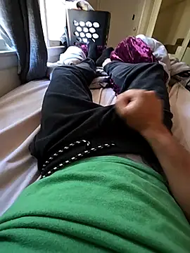 Snapshot of naper12 chatting on 10-10-25, 04:39 naper12 online show from 10-10-25, 04:39