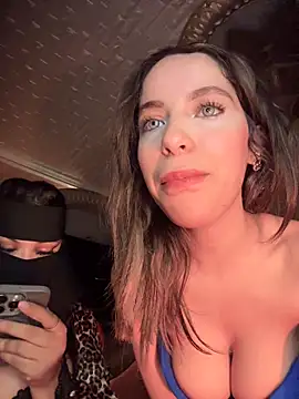 Snapshot of ORLA86 chatting on 10-11-25, 06:17 ORLA86 online show from 10-11-25, 06:17