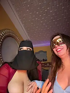 Snapshot of ORLA86 chatting on 11-17-25, 10:59 ORLA86 online show from 11-17-25, 10:59