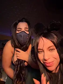 Snapshot of ORLA86 chatting on 12-02-25, 09:32 ORLA86 online show from 12-02-25, 09:32