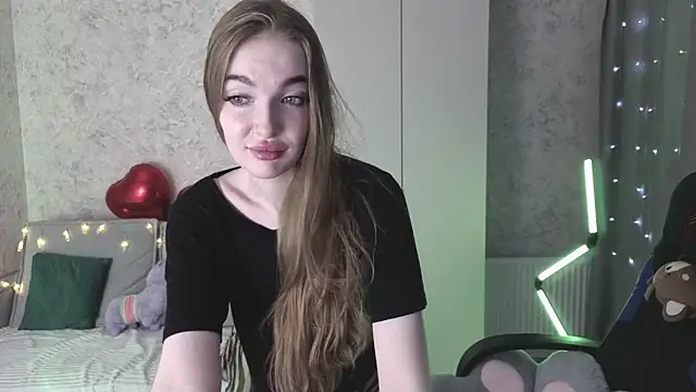 LissaCain online show from 04-11-26, 08:24