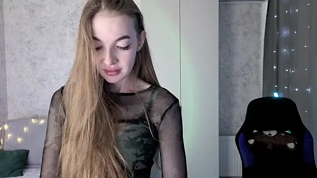 LissaCain online show from 04-19-26, 04:23