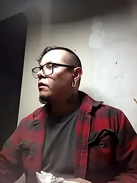 Snapshot of AlanDickson chatting on 01-26-25, 05:02 AlanDickson online show from 01-26-25, 05:02