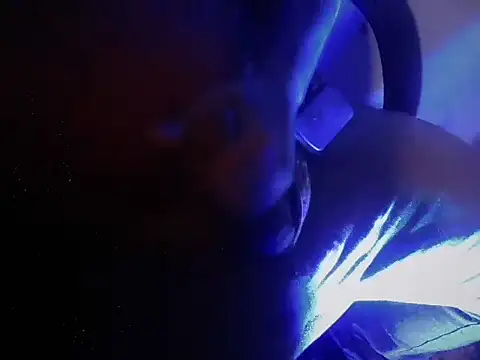 Snapshot of AlanDickson chatting on 10-03-25, 02:30 AlanDickson online show from 10-03-25, 02:30