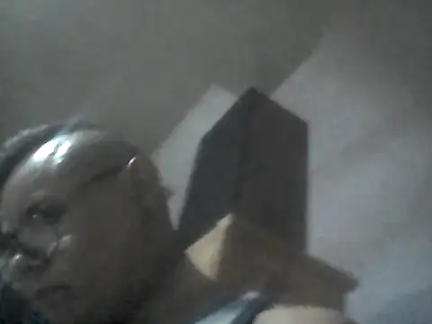 Snapshot of AlanDickson chatting on 11-05-25, 08:14 AlanDickson online show from 11-05-25, 08:14