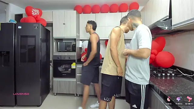 badguyss bisex online show from 09-21-25, 11:23