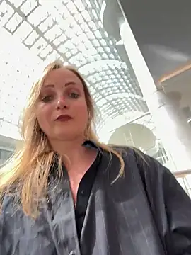 Snapshot of LadyTatiana_Madam chatting on 06-19-26, 02:21 LadyTatiana Madam online show from 06-19-26, 02:21