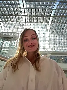Snapshot of LadyTatiana_Madam chatting on 07-02-26, 04:13 LadyTatiana Madam online show from 07-02-26, 04:13