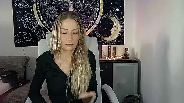 Snapshot of SexxyLiviaa chatting on 10-17-25, 02:30 SexxyLiviaa online show from 10-17-25, 02:30