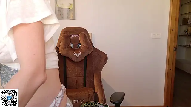 Neko Kimiko online show from 10-10-25, 10:47