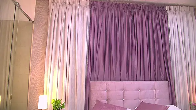 Lilly Peach22 online show from 01-18-25, 06:10