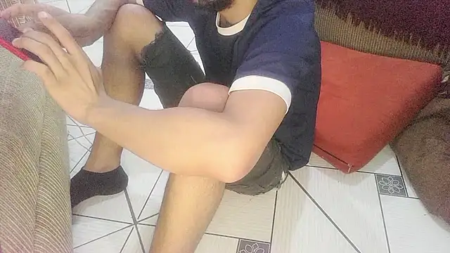 Snapshot of UncutToyBoy23cm chatting on 11-06-25, 04:52 UncutToyBoy23cm online show from 11-06-25, 04:52