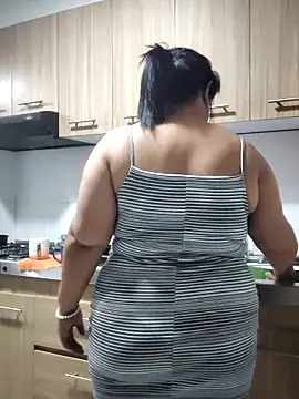 Snapshot of Mia_Adell_11 chatting on 02-04-25, 06:57 Mia Adell 11 online show from 02-04-25, 06:57