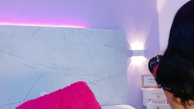 Snapshot of AbrilBrent chatting on 11-17-25, 07:41 AbrilBrent online show from 11-17-25, 07:41