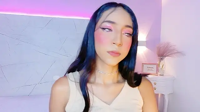 Snapshot of AbrilBrent chatting on 11-21-25, 07:23 AbrilBrent online show from 11-21-25, 07:23