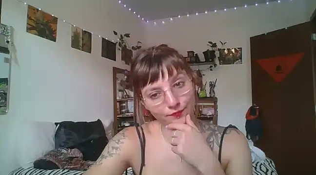 SweetyBabyDemon online show from 12-10-24, 01:55