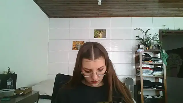 SweetyBabyDemon online show from 10-10-25, 01:32