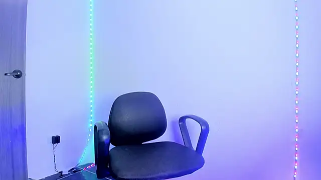 Snapshot of Master_Rimay chatting on 02-17-26, 12:07 Master Rimay online show from 02-17-26, 12:07