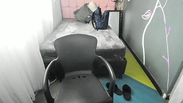 Snapshot of EmmaaEvans_ chatting on 01-25-25, 05:40 EmmaaEvans online show from 01-25-25, 05:40