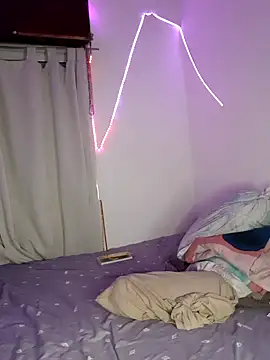 Snapshot of Shura_xxxBig chatting on 11-08-25, 12:44 Shura xxxBig online show from 11-08-25, 12:44