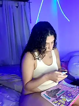 Snapshot of Shura_xxxBig chatting on 11-20-25, 01:17 Shura xxxBig online show from 11-20-25, 01:17