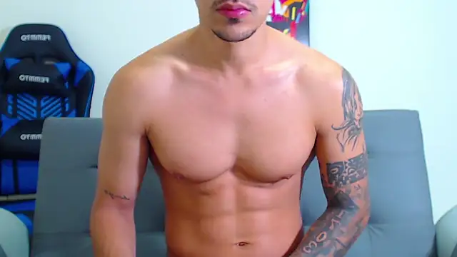 Tristan-bm online show from 01-20-25, 02:57