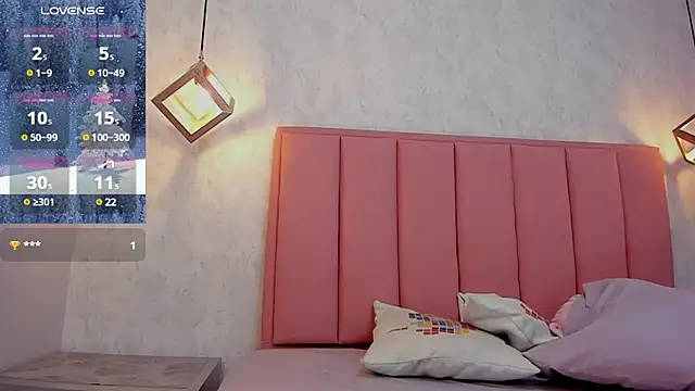 Snapshot of chelsyquinn chatting on 02-06-25, 07:24 chelsyquinn online show from 02-06-25, 07:24