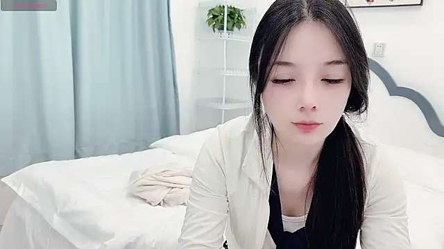 AKiKi711 online show from 04-08-26, 02:39