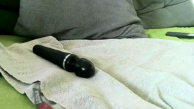 Snapshot of Steffitofuck chatting on 06-17-26, 06:27 Steffitofuck online show from 06-17-26, 06:27