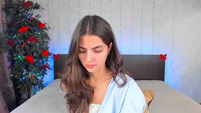 Snapshot of Milana_Crystal_ chatting on 12-27-24, 11:17 Milana Crystal online show from 12-27-24, 11:17