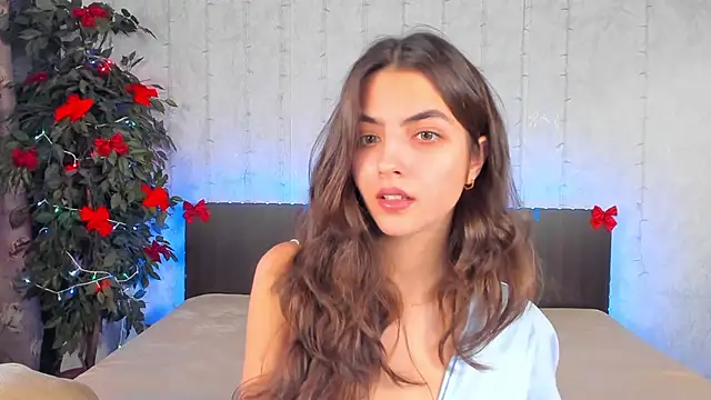 Snapshot of Milana_Crystal_ chatting on 12-30-24, 11:15 Milana Crystal online show from 12-30-24, 11:15