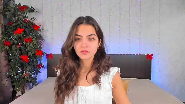 Snapshot of Milana_Crystal_ chatting on 12-31-24, 08:15 Milana Crystal online show from 12-31-24, 08:15