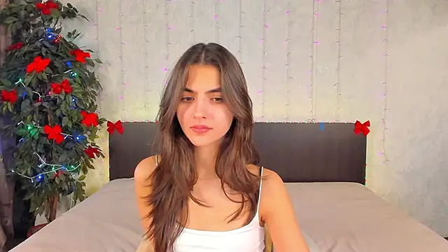 Snapshot of Milana_Crystal_ chatting on 01-03-25, 11:14 Milana Crystal online show from 01-03-25, 11:14