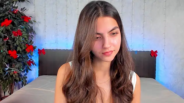 Snapshot of Milana_Crystal_ chatting on 01-12-25, 04:50 Milana Crystal online show from 01-12-25, 04:50