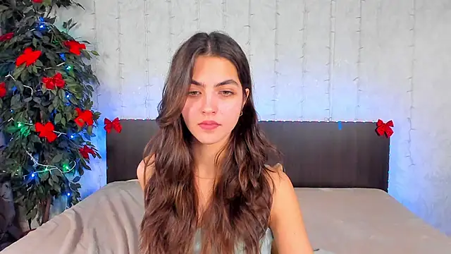Snapshot of Milana_Crystal_ chatting on 01-14-25, 11:42 Milana Crystal online show from 01-14-25, 11:42