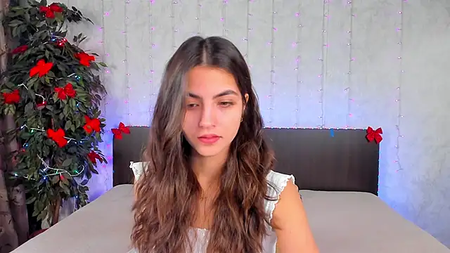 Snapshot of Milana_Crystal_ chatting on 01-17-25, 08:24 Milana Crystal online show from 01-17-25, 08:24