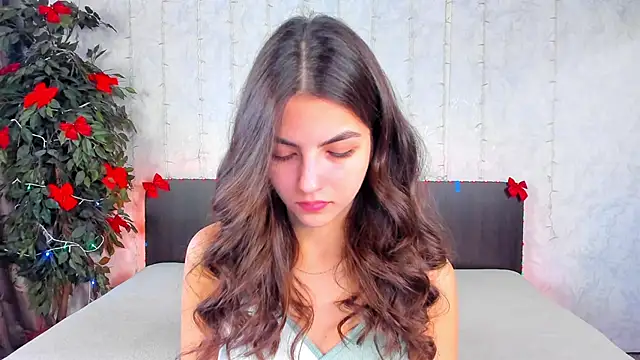 Snapshot of Milana_Crystal_ chatting on 01-21-25, 08:19 Milana Crystal online show from 01-21-25, 08:19