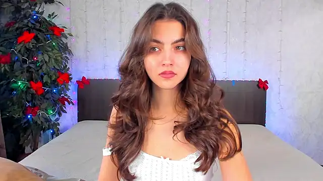 Snapshot of Milana_Crystal_ chatting on 01-28-25, 08:25 Milana Crystal online show from 01-28-25, 08:25