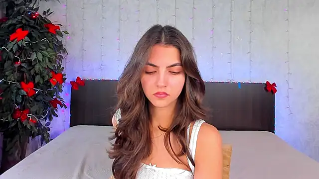 Snapshot of Milana_Crystal_ chatting on 01-28-25, 11:28 Milana Crystal online show from 01-28-25, 11:28