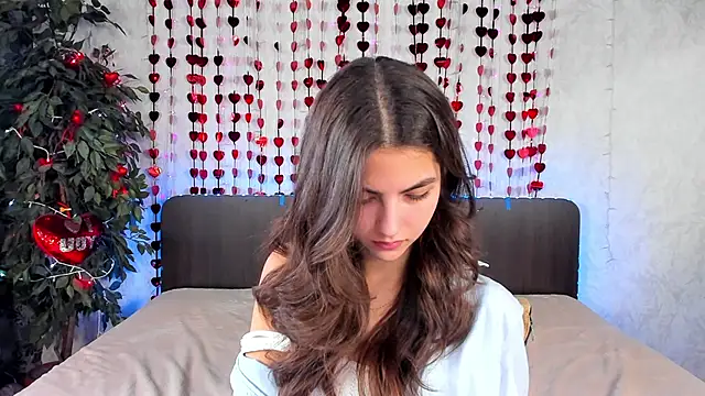 Snapshot of Milana_Crystal_ chatting on 02-06-25, 11:21 Milana Crystal online show from 02-06-25, 11:21