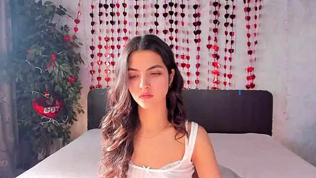Snapshot of Milana_Crystal_ chatting on 02-25-25, 11:30 Milana Crystal online show from 02-25-25, 11:30