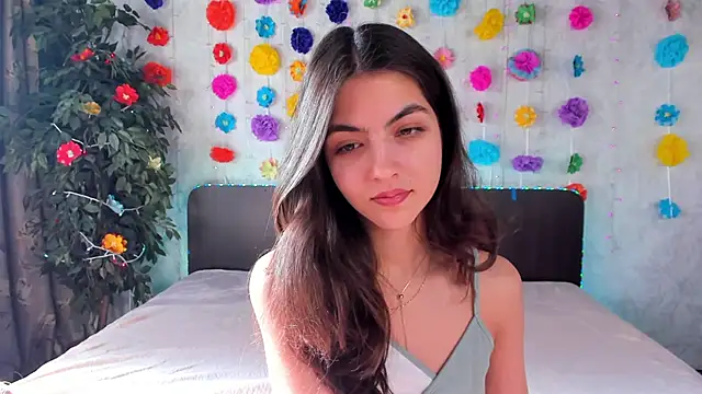 Snapshot of Milana_Crystal_ chatting on 03-11-25, 11:33 Milana Crystal online show from 03-11-25, 11:33