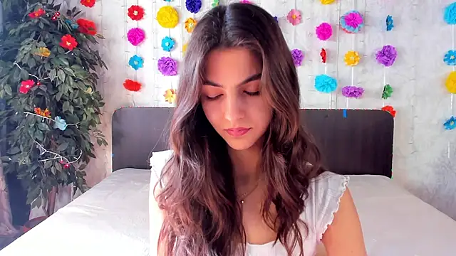 Snapshot of Milana_Crystal_ chatting on 03-20-25, 11:27 Milana Crystal online show from 03-20-25, 11:27