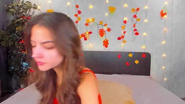 Milana Crystal  online show from 11-24-25, 08:03