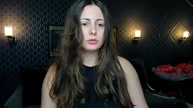 Snapshot of _extraterrestrial_ chatting on 10-06-25, 04:26  extraterrestrial  online show from 10-06-25, 04:26