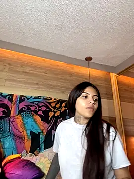 Cori Paige online show from 11-23-25, 04:34